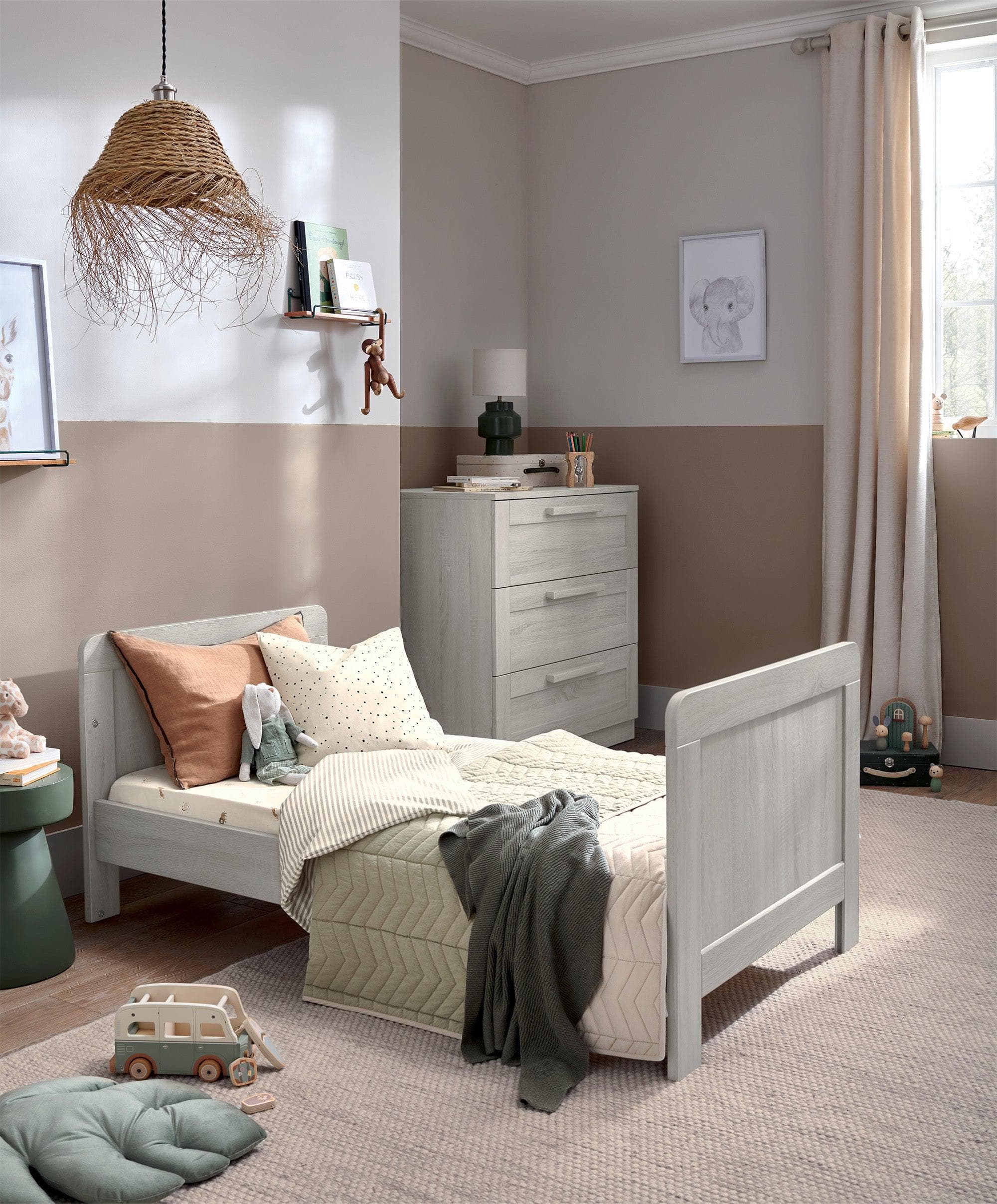 Atlas 2 Piece Cotbed Set with Dresser Changer - Nimbus White - Image 5