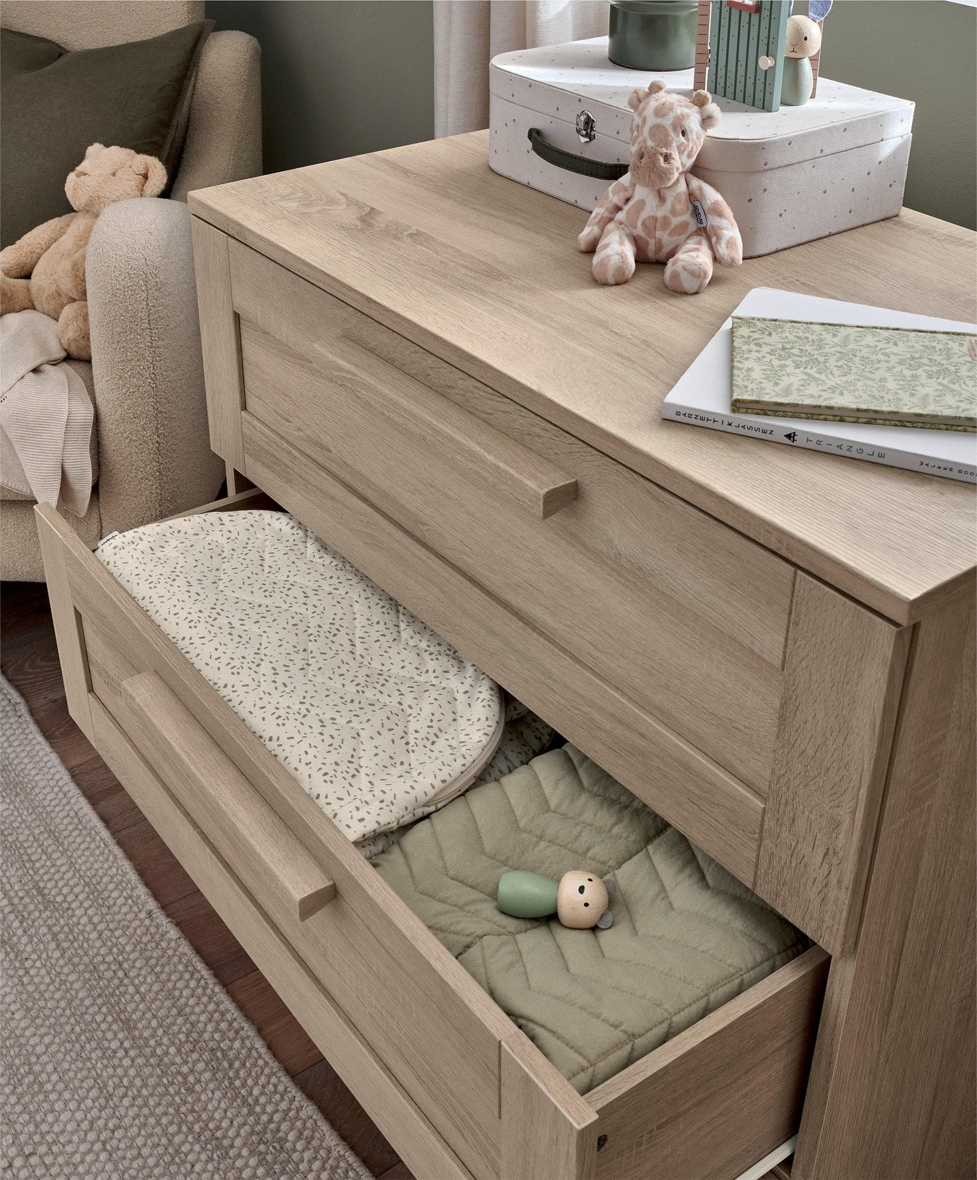 Atlas 3 Piece Cotbed Range with Dresser Changer & Wardrobe - Light Oak - Image 8