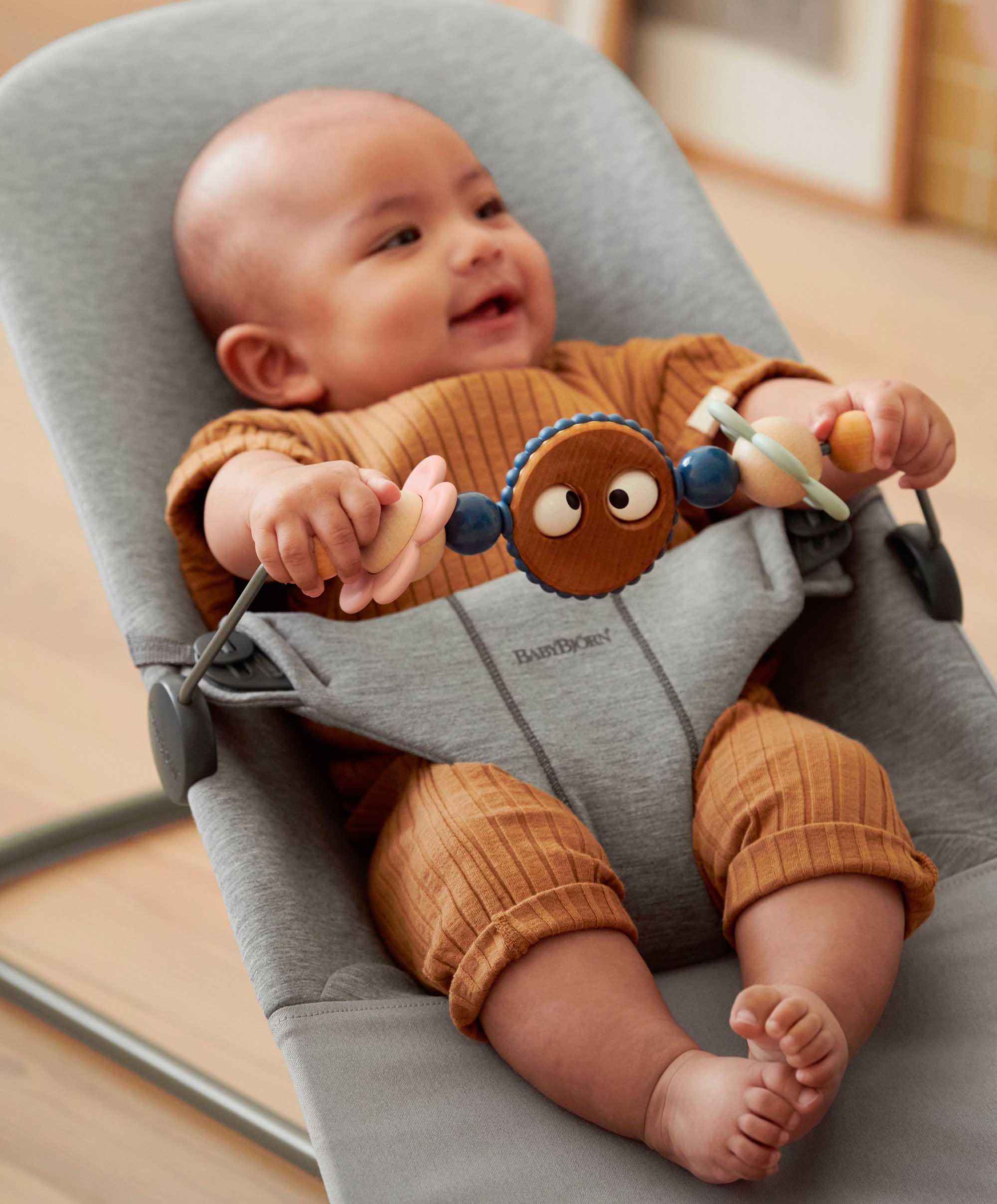 BabyBjörn Baby Bouncer and Toy Bar – Light Beige - Image 6