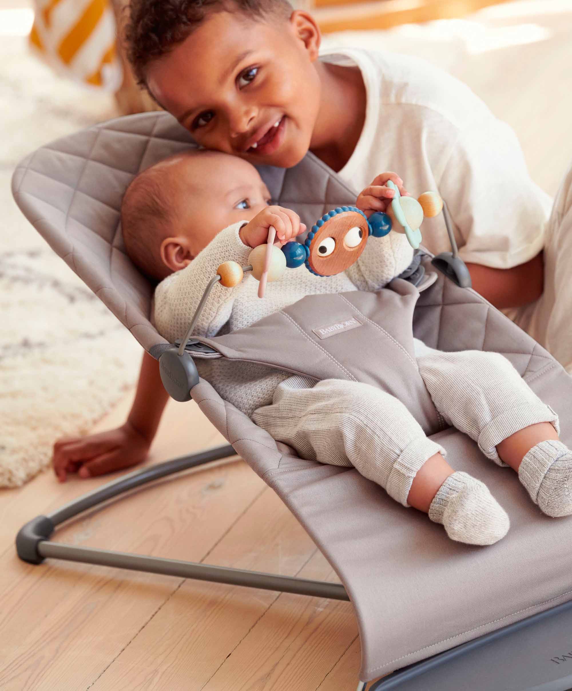BabyBjörn Baby Bouncer and Toy Bar – Light Beige - Image 7