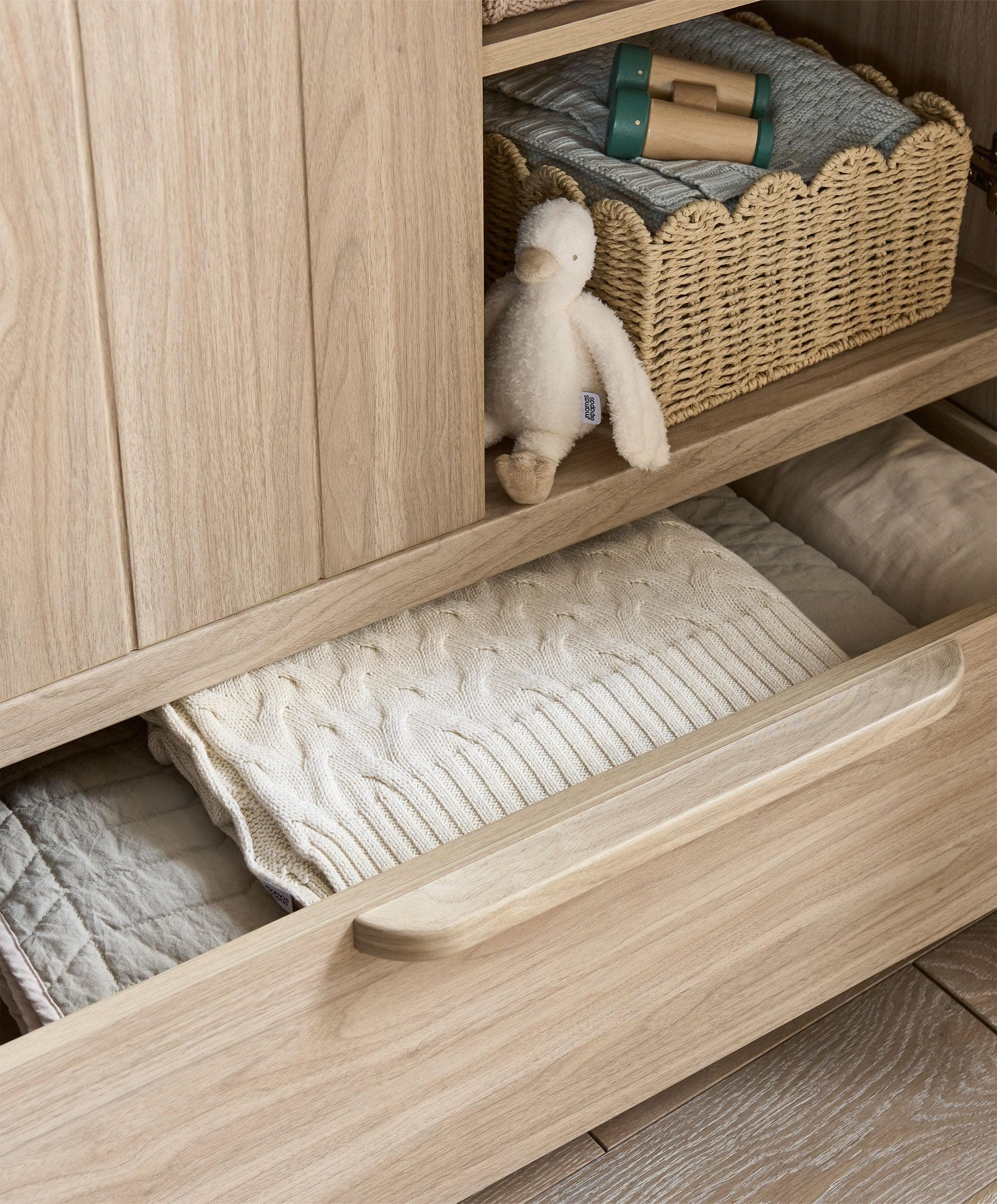 Franklin 3 Piece Cotbed Range with Dresser Changer & Double Wardrobe - Oak - Image 12