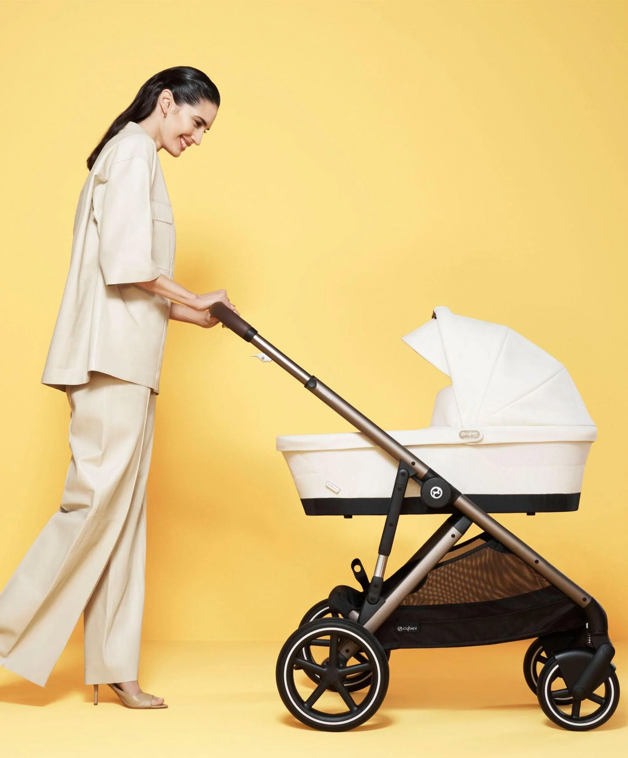 Cybex Gazelle S Pushchair Bundle with Cybex Aton B2 i-Size Car Seat & Base (7 Pieces) - Almond Beige - Image 4