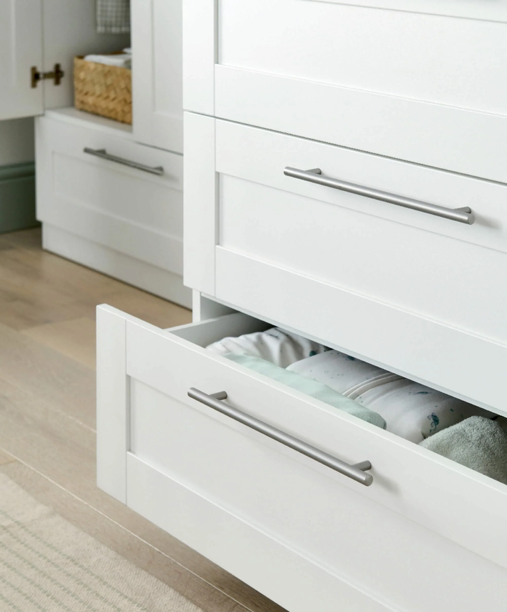 Hampden 2 Piece Cotbed Set with Dresser Changer - White - Image 3