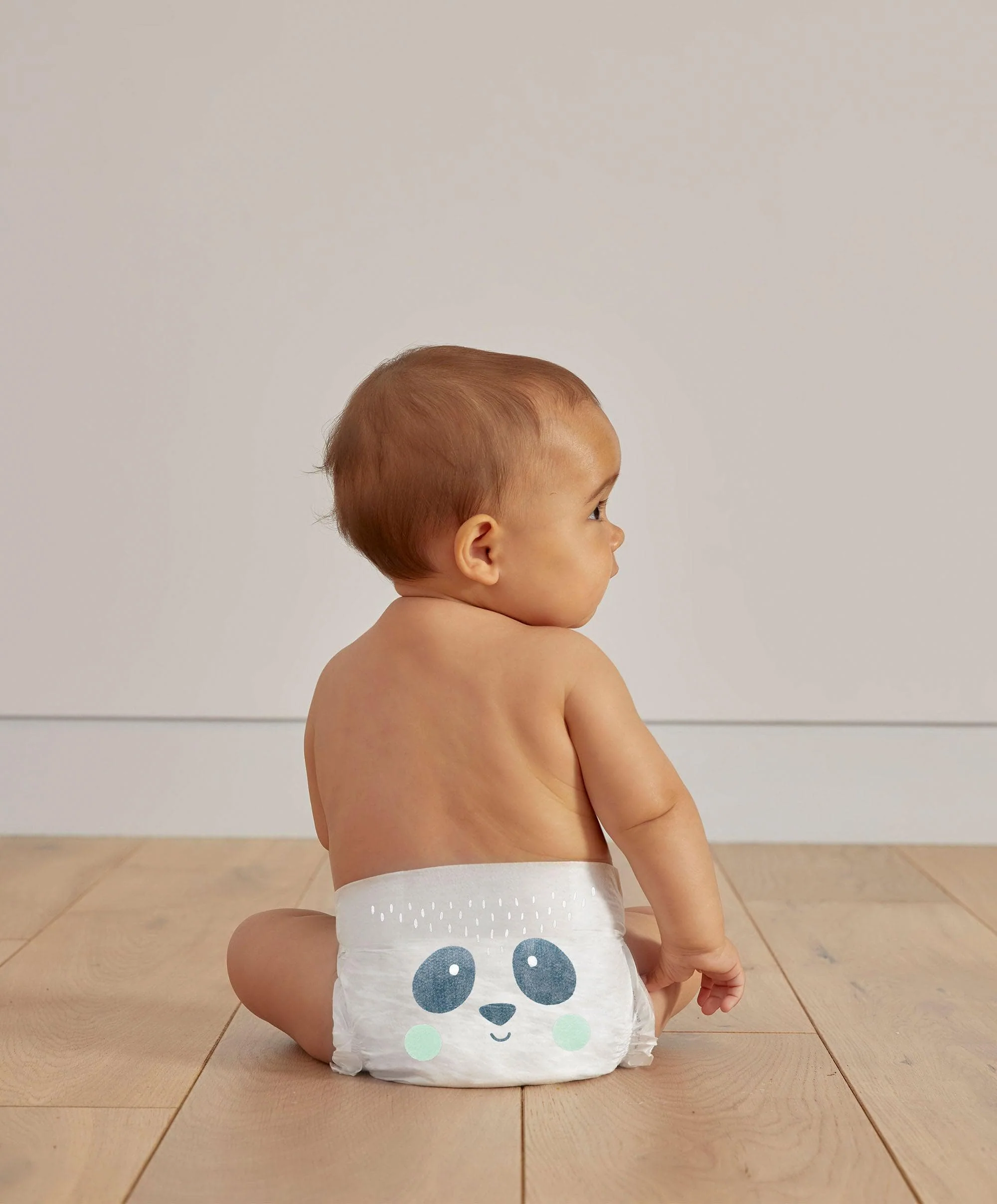 Kit & Kin Hypoallergenic Eco Nappies - Size 2 - Image 3