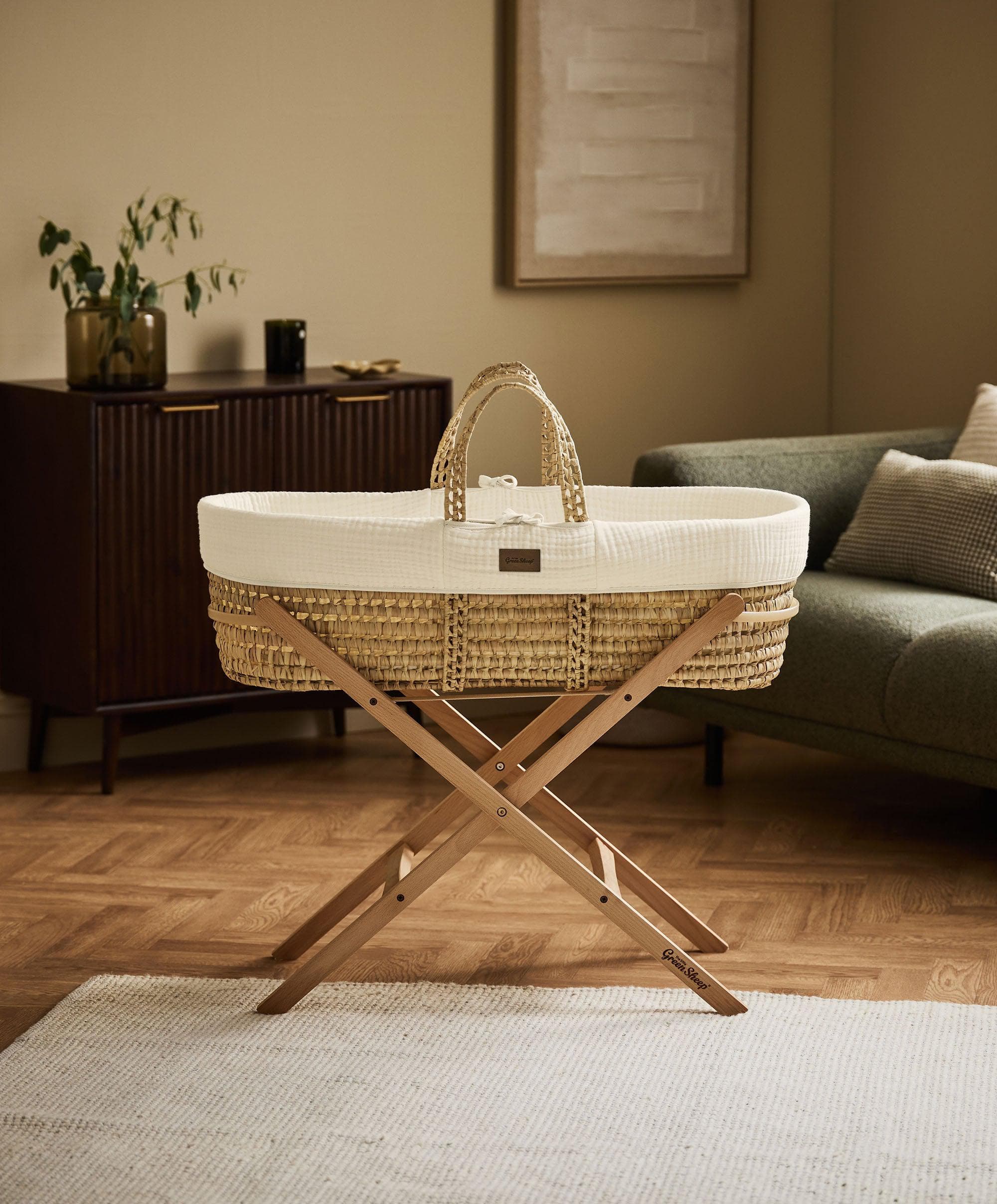Little Green Sheep Muslin Moses Basket & Mattress - Ecru - Image 2