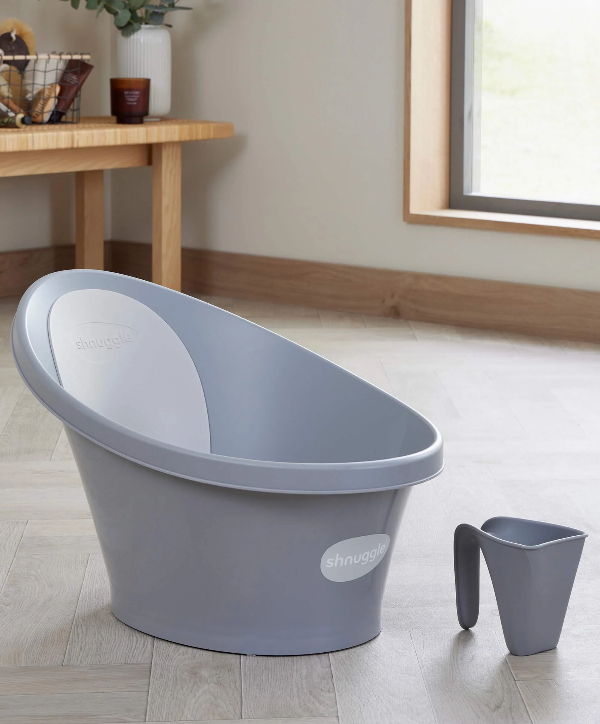 Shnuggle Baby Bath with Plug - Pebble Grey - Image 5