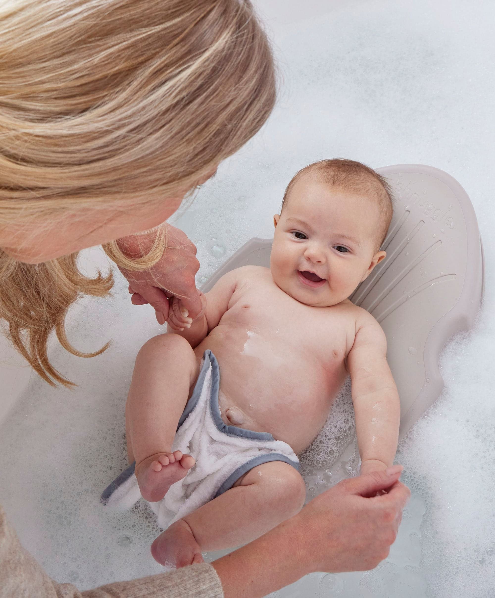 Shnuggle Newborn Bath Support β Taupe - Image 3