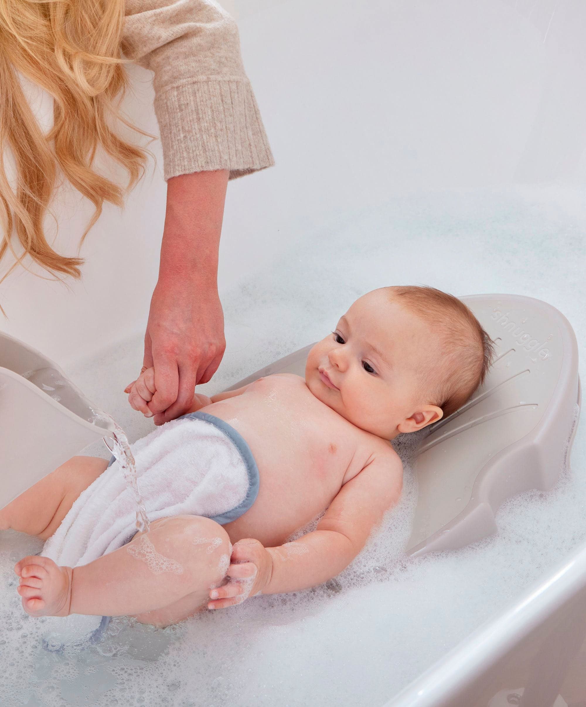 Shnuggle Newborn Bath Support β Taupe - Image 4