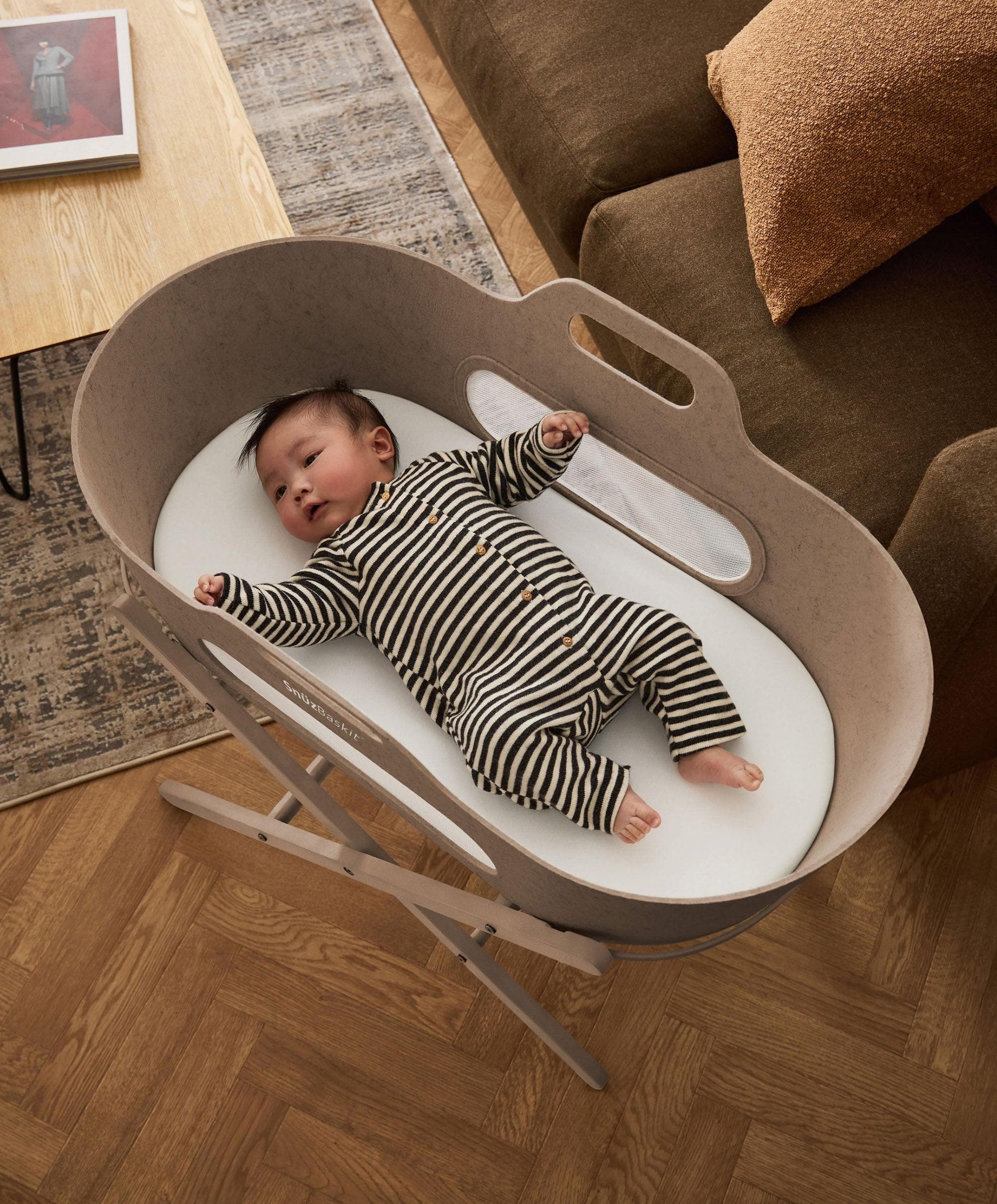 SnuzBaskit Mocha Moses Basket & Stand - Image 3
