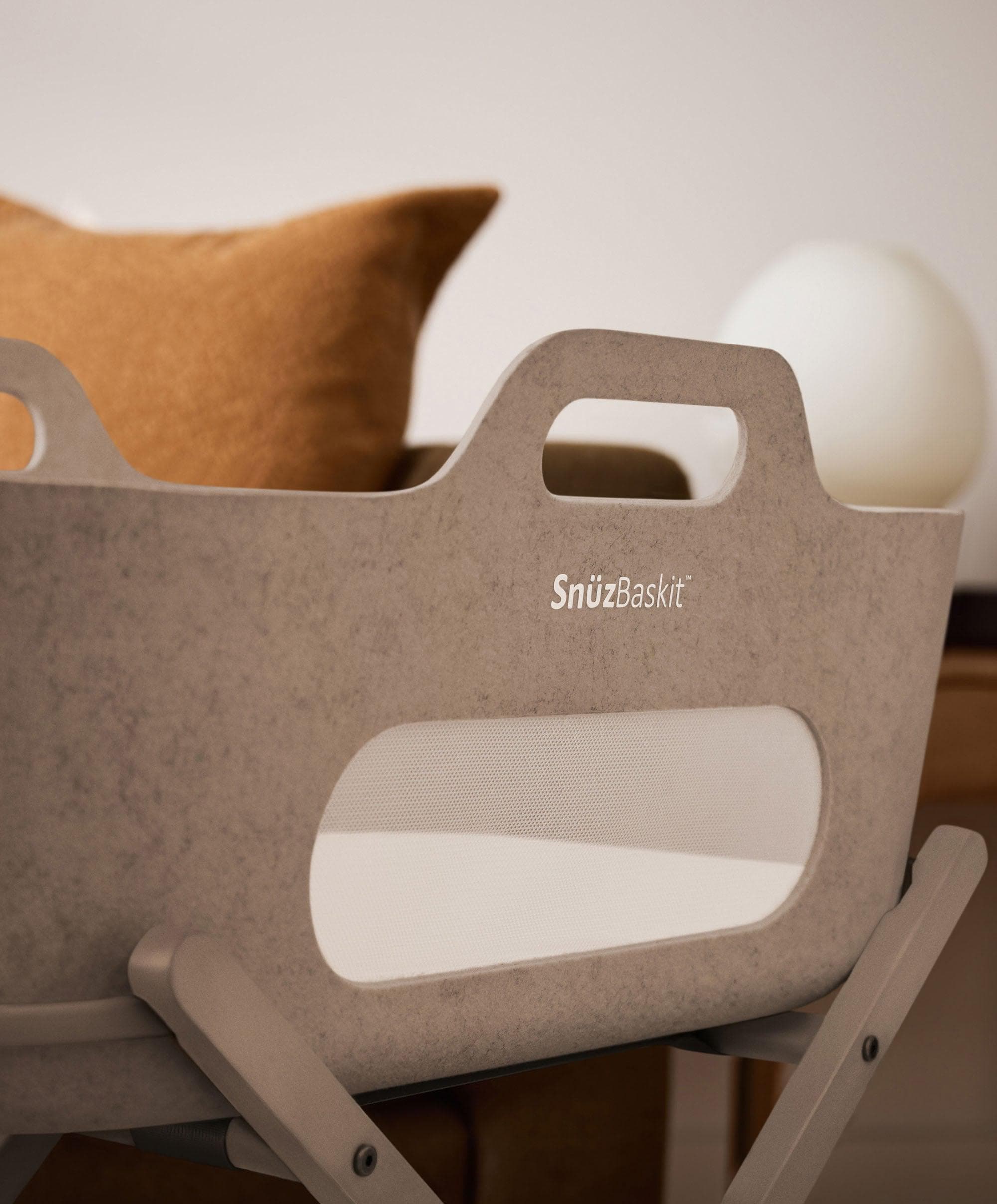 SnuzBaskit Mocha Moses Basket & Stand - Image 4