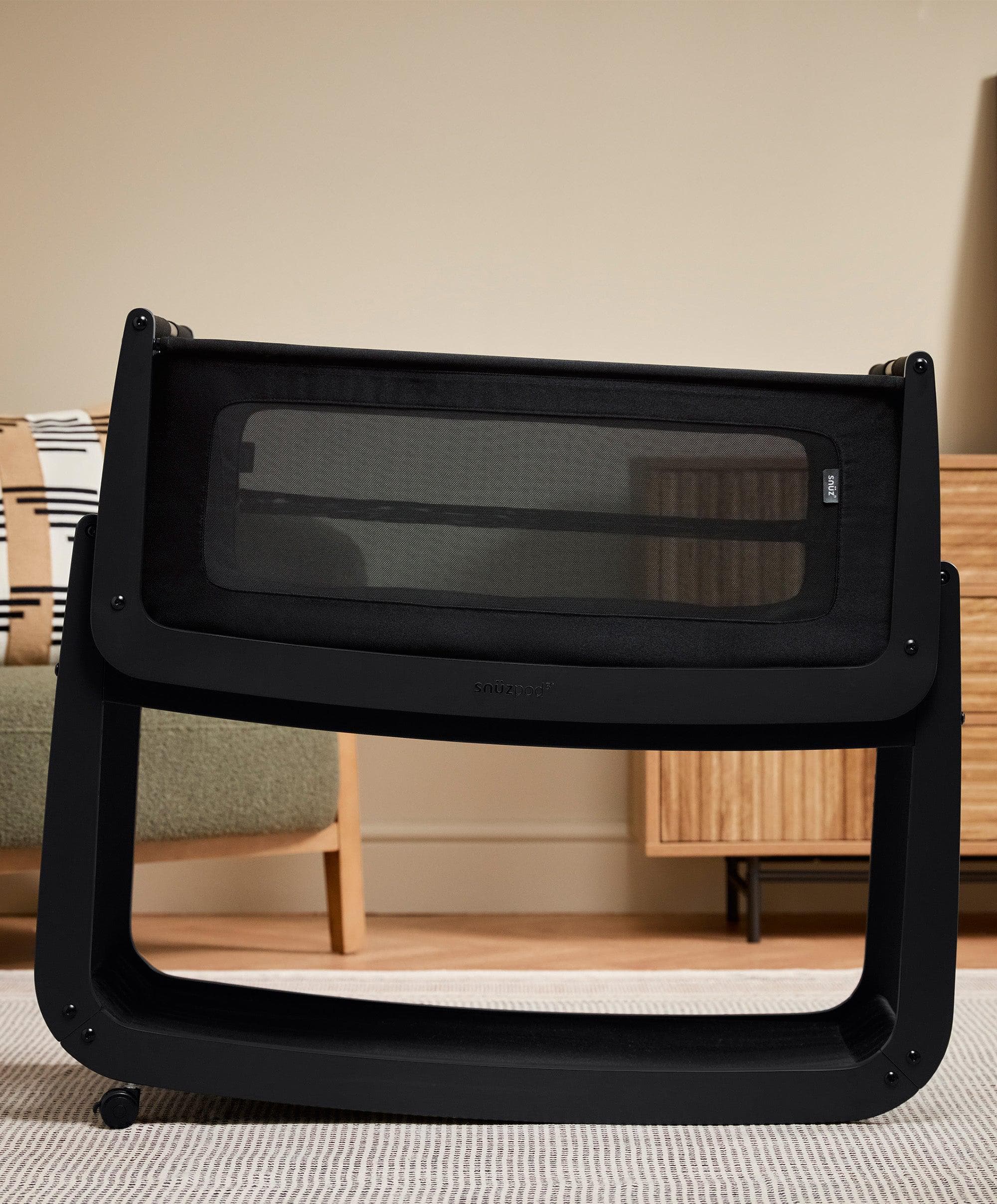 SnuzPod 5 Bedside Crib - Graphite - Image 7