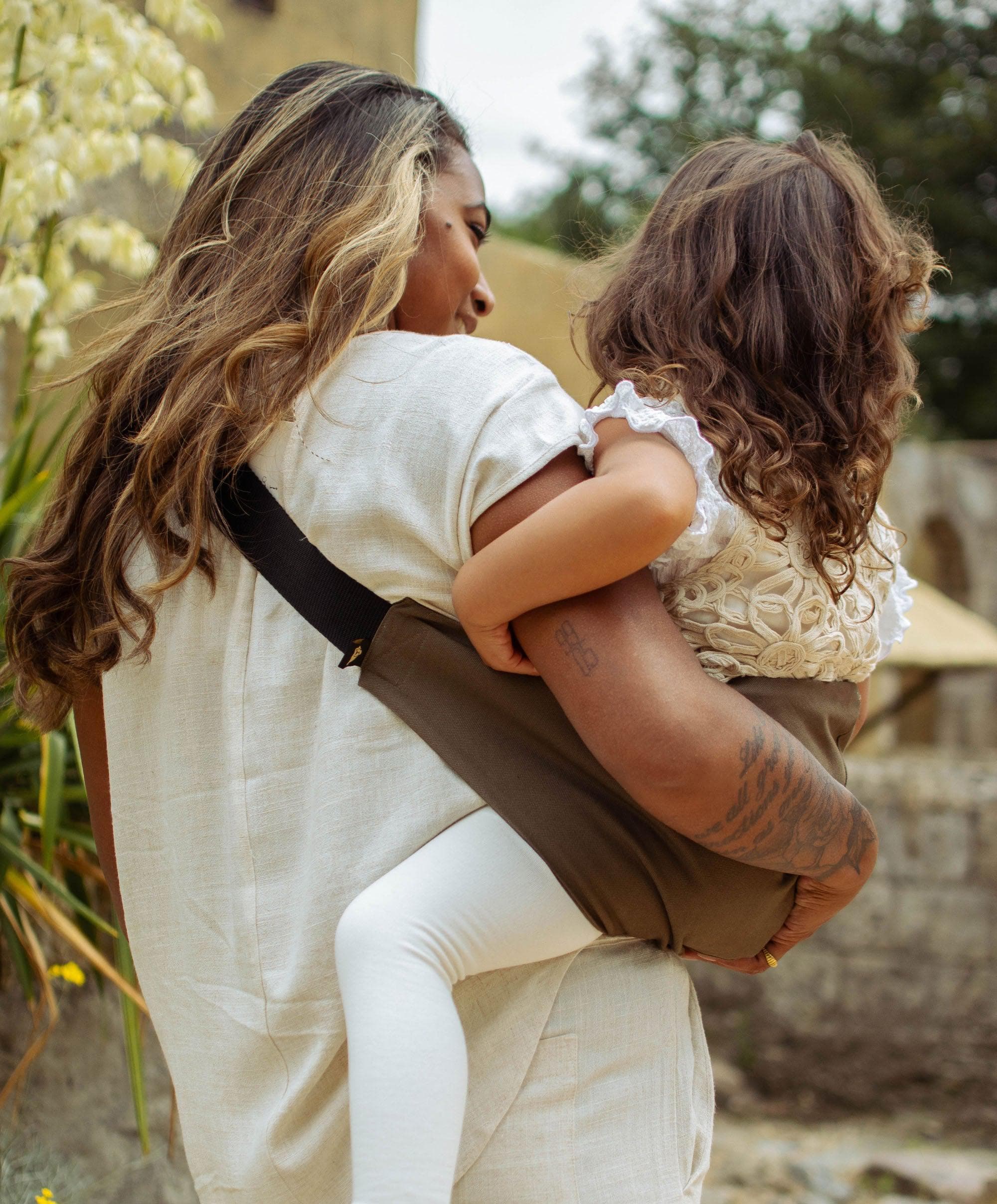 Wildride Toddler Carrier – Coffee - Image 2